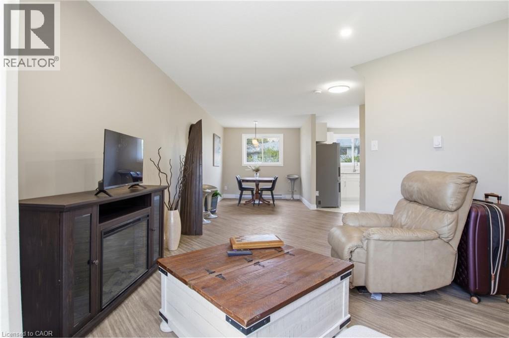 60 ELMSDALE Drive Unit# 46 thumbnail 17