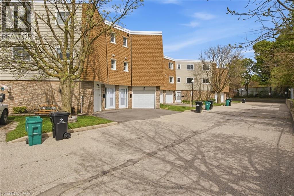 60 ELMSDALE Drive Unit# 46 thumbnail 4