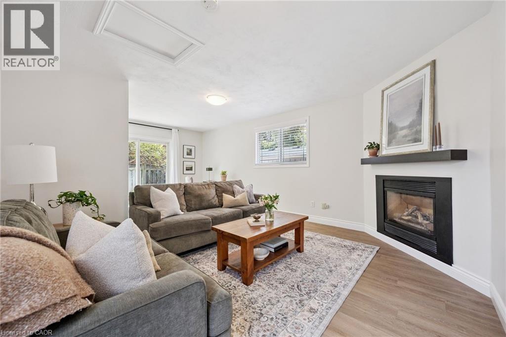 793 BELMONT Avenue W thumbnail 16