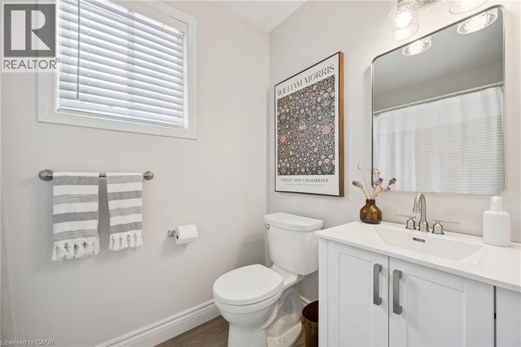 793 BELMONT Avenue W thumbnail 22
