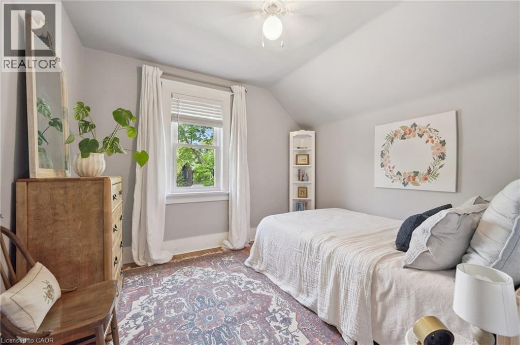 793 BELMONT Avenue W thumbnail 23