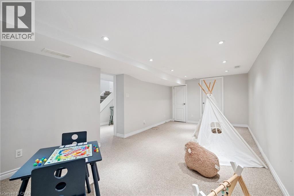 793 BELMONT Avenue W thumbnail 31
