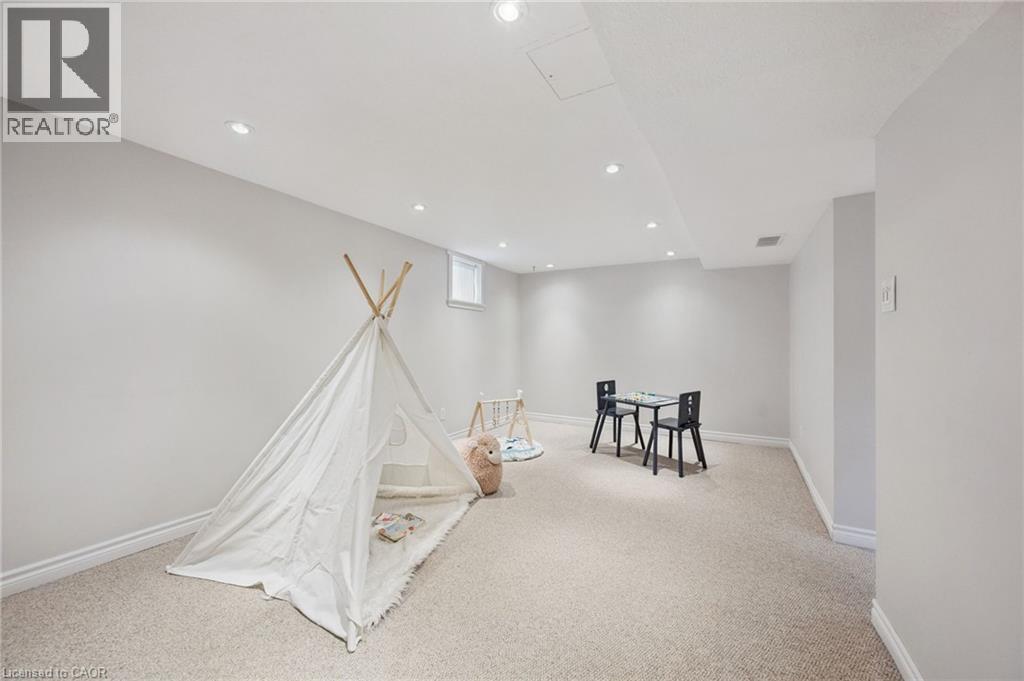 793 BELMONT Avenue W thumbnail 32