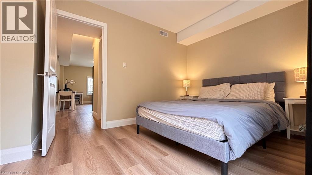 122 COURTLAND Avenue E Unit# 1 thumbnail 10