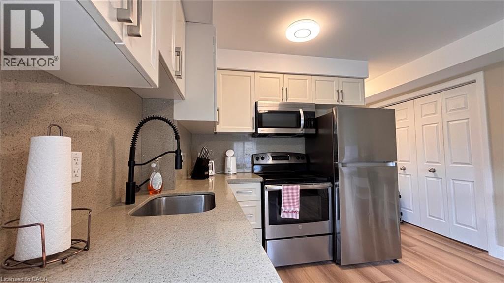 122 COURTLAND Avenue E Unit# 1 thumbnail 5