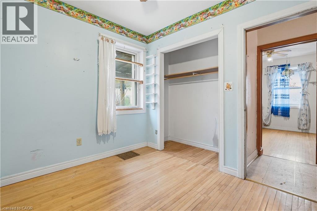 609 GUELPH Street thumbnail 14