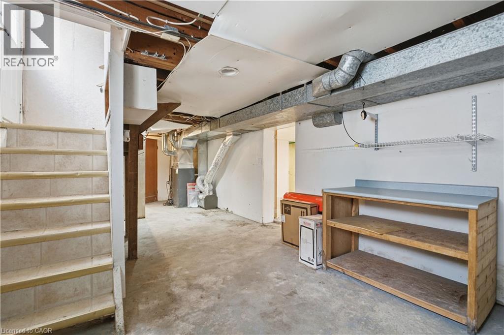 609 GUELPH Street thumbnail 18