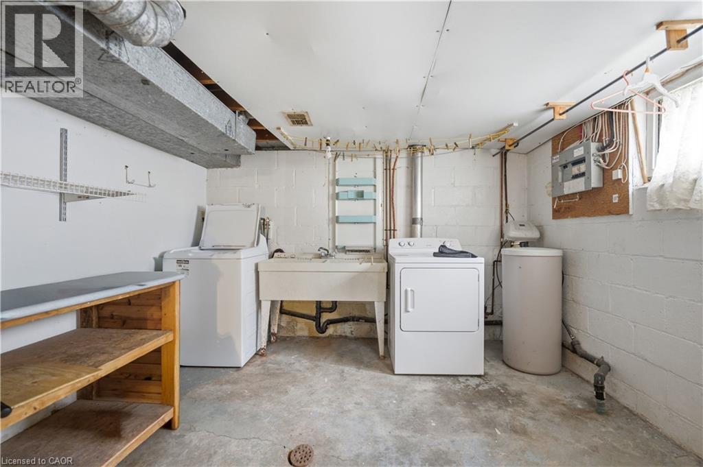 609 GUELPH Street thumbnail 19