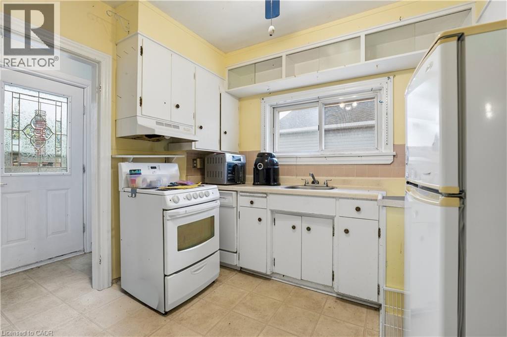 609 GUELPH Street thumbnail 5