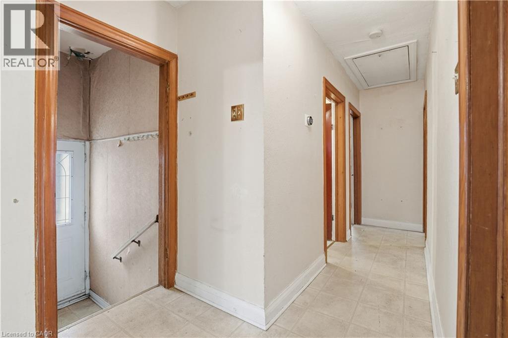 609 GUELPH Street thumbnail 9