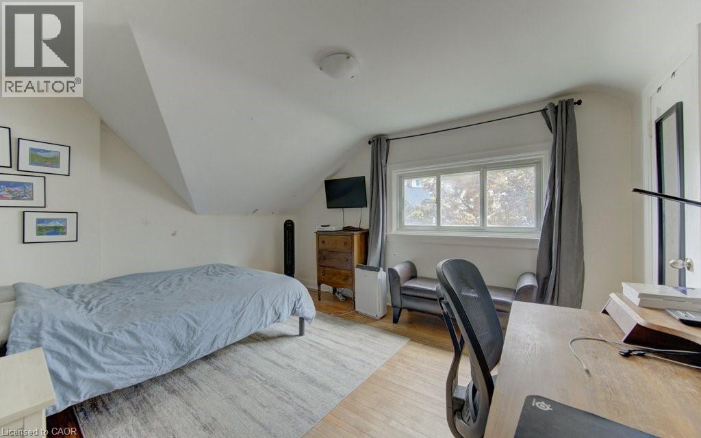 8 MARSHALL Street thumbnail 17