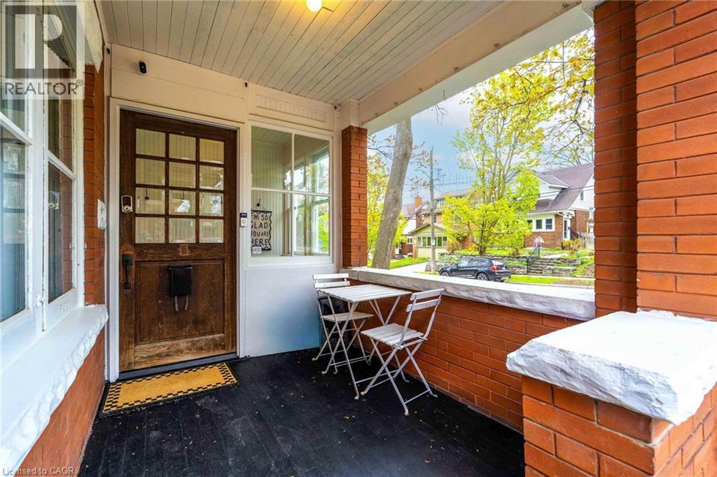 36 LOUISA Street thumbnail 3