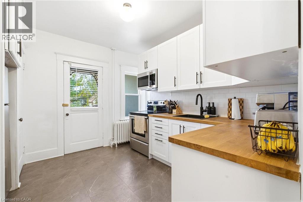 36 LOUISA Street thumbnail 11