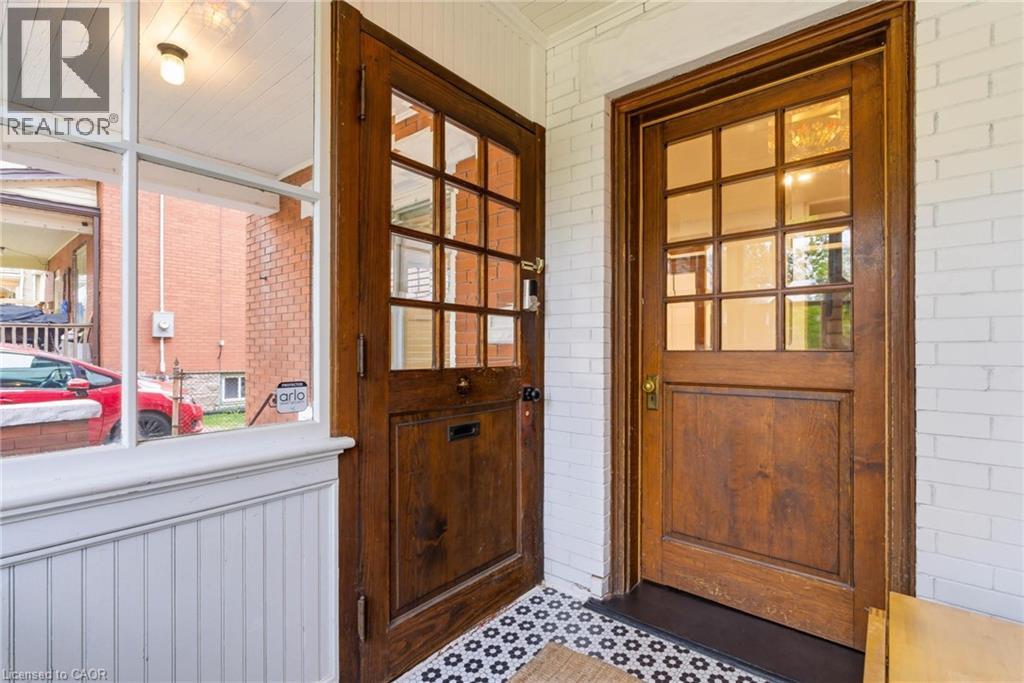 36 LOUISA Street thumbnail 5
