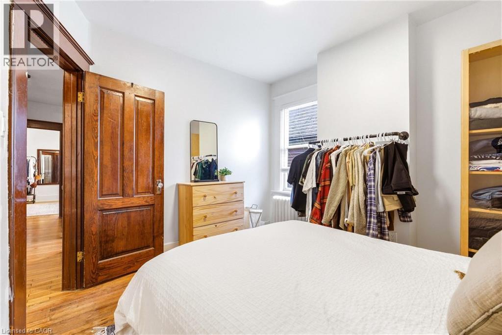 36 LOUISA Street thumbnail 17