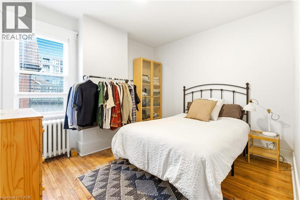 36 LOUISA Street thumbnail 16