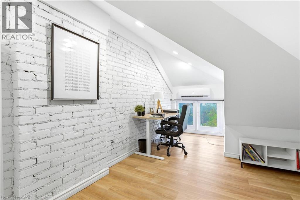 36 LOUISA Street thumbnail 22