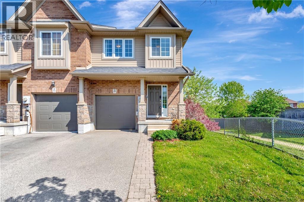 935 ZELLER Crescent thumbnail 2