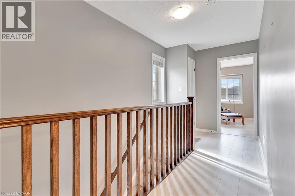 935 ZELLER Crescent thumbnail 21