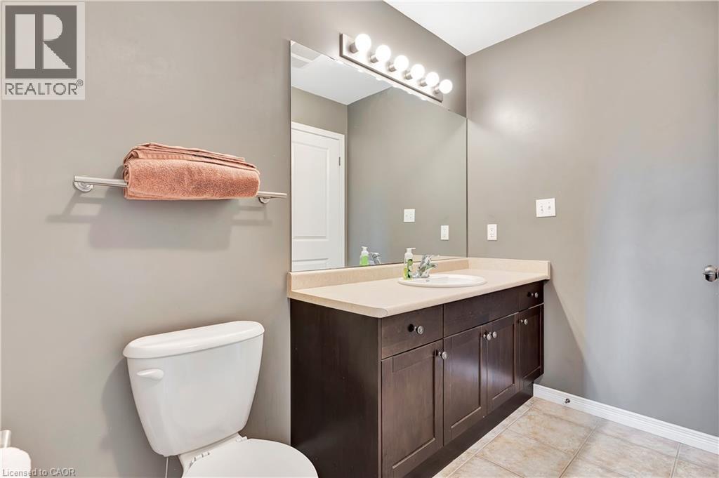 935 ZELLER Crescent thumbnail 26