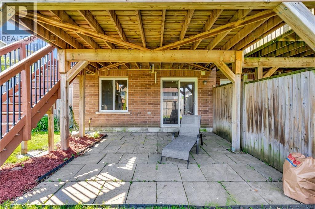 935 ZELLER Crescent thumbnail 45