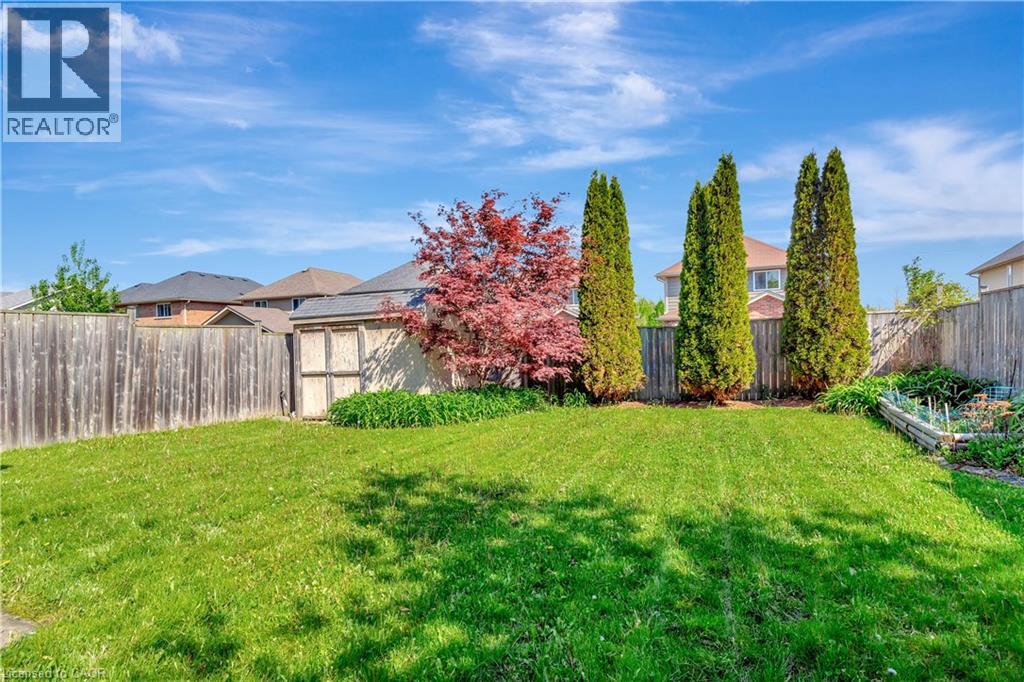 935 ZELLER Crescent thumbnail 47