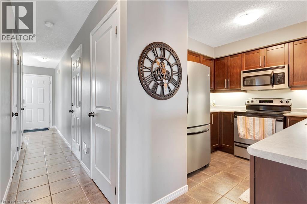 935 ZELLER Crescent thumbnail 9