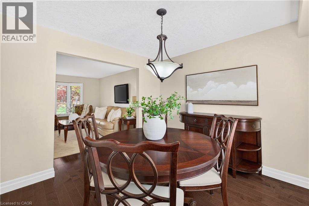108 OLD FOREST Crescent thumbnail 11