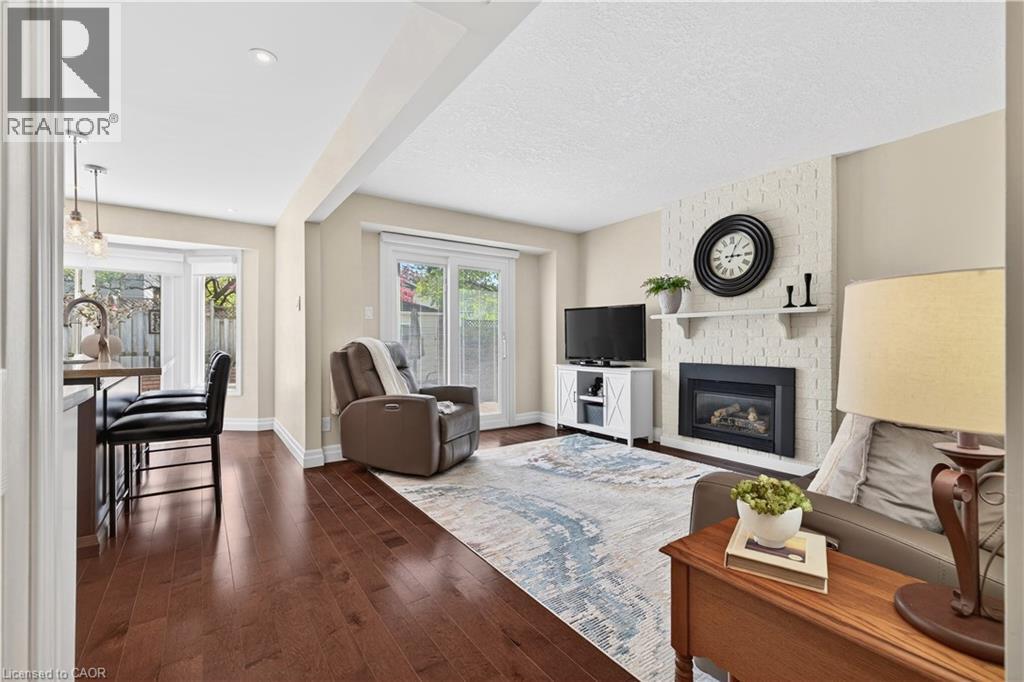 108 OLD FOREST Crescent thumbnail 18