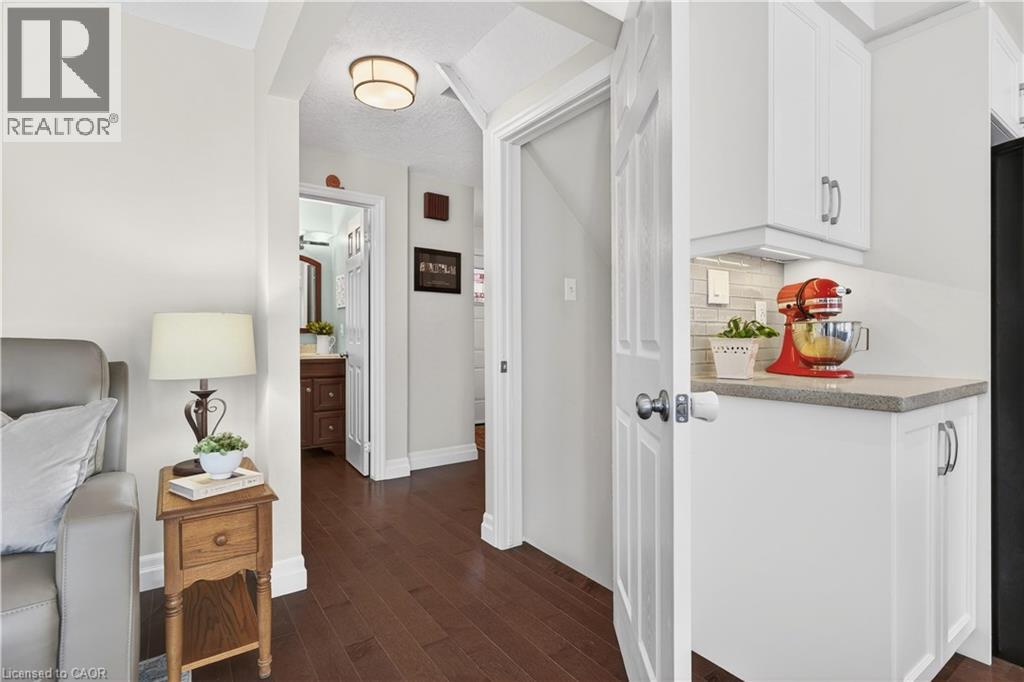 108 OLD FOREST Crescent thumbnail 21