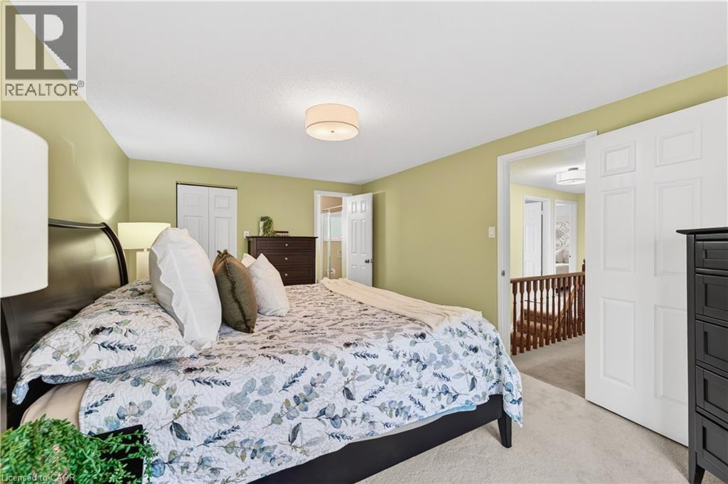 108 OLD FOREST Crescent thumbnail 28