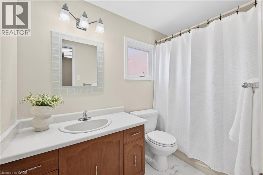 108 OLD FOREST Crescent thumbnail 35