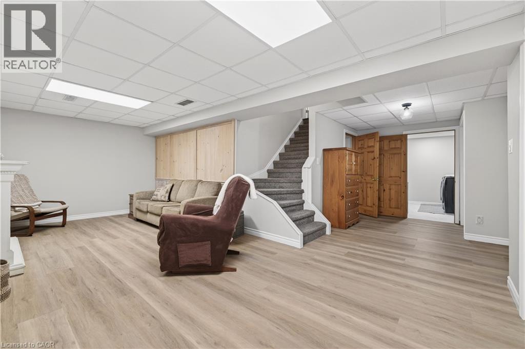 108 OLD FOREST Crescent thumbnail 39