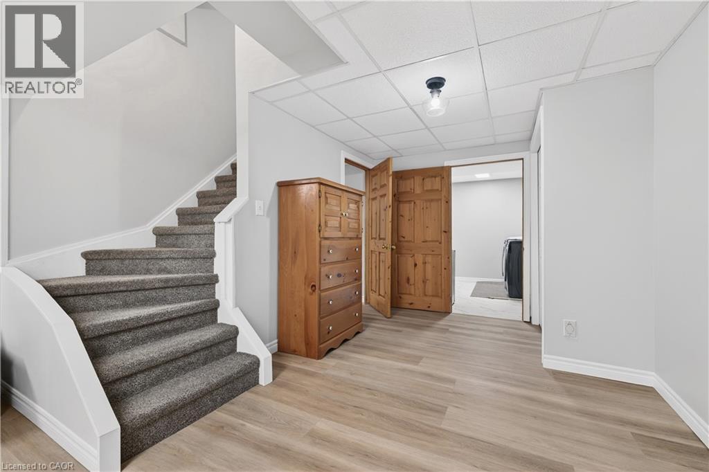 108 OLD FOREST Crescent thumbnail 40