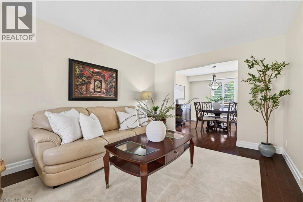 108 OLD FOREST Crescent thumbnail 8