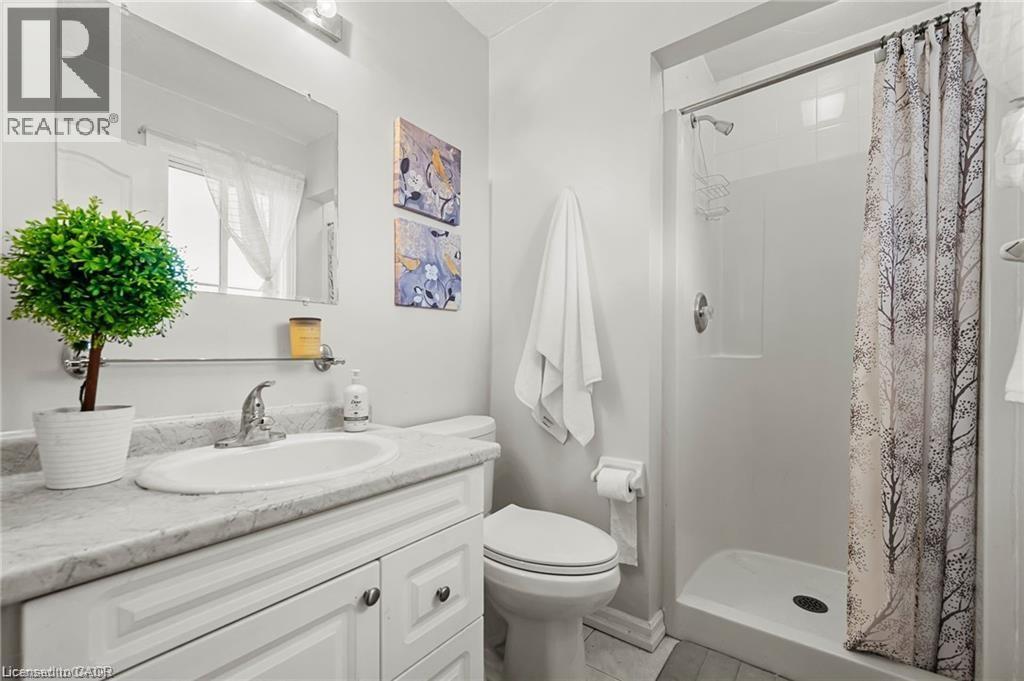 444 BURNETT Avenue thumbnail 27