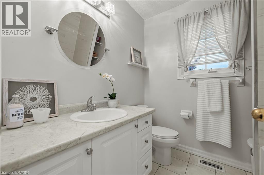 444 BURNETT Avenue thumbnail 31