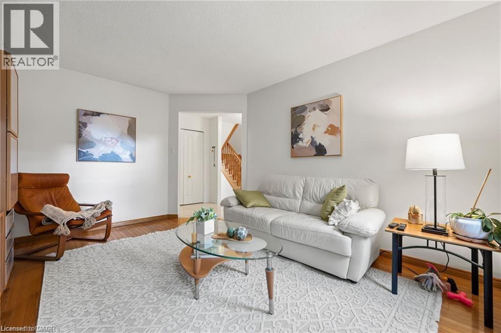 444 BURNETT Avenue thumbnail 19