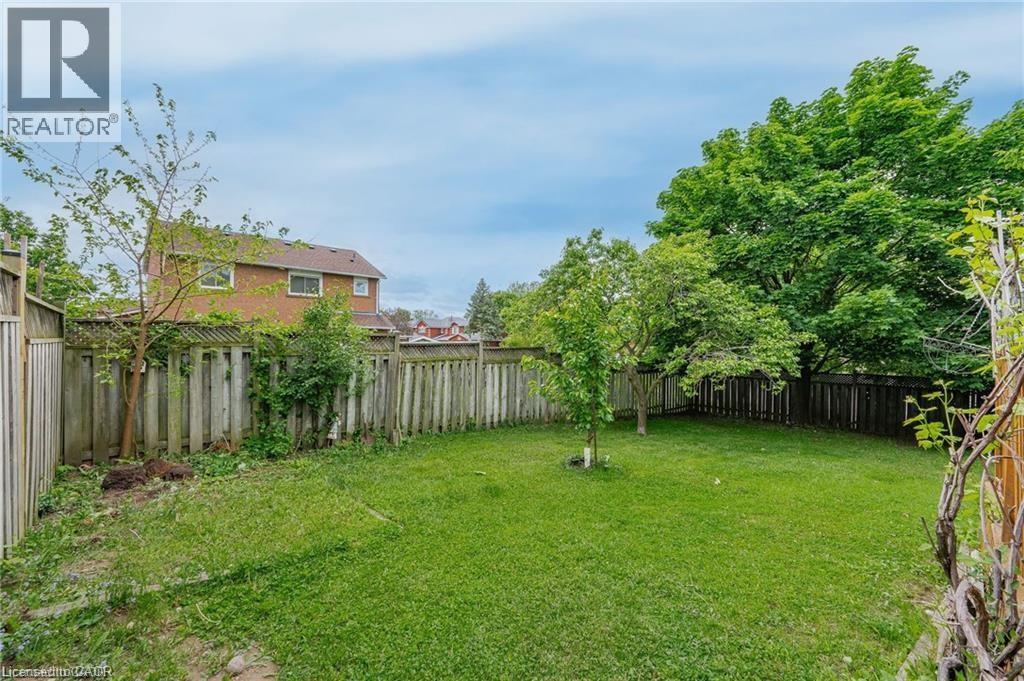 444 BURNETT Avenue thumbnail 40