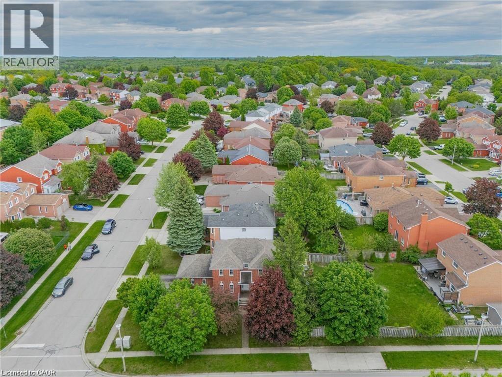 444 BURNETT Avenue thumbnail 42