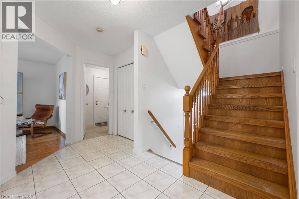444 BURNETT Avenue thumbnail 22