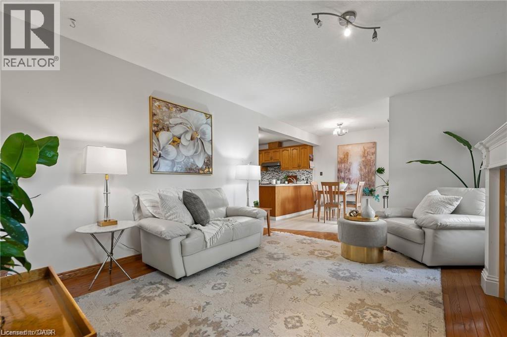 444 BURNETT Avenue thumbnail 16