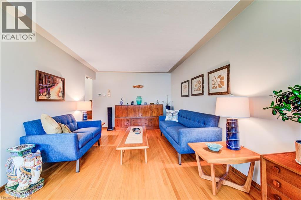 18 QUEENSTON Crescent thumbnail 18