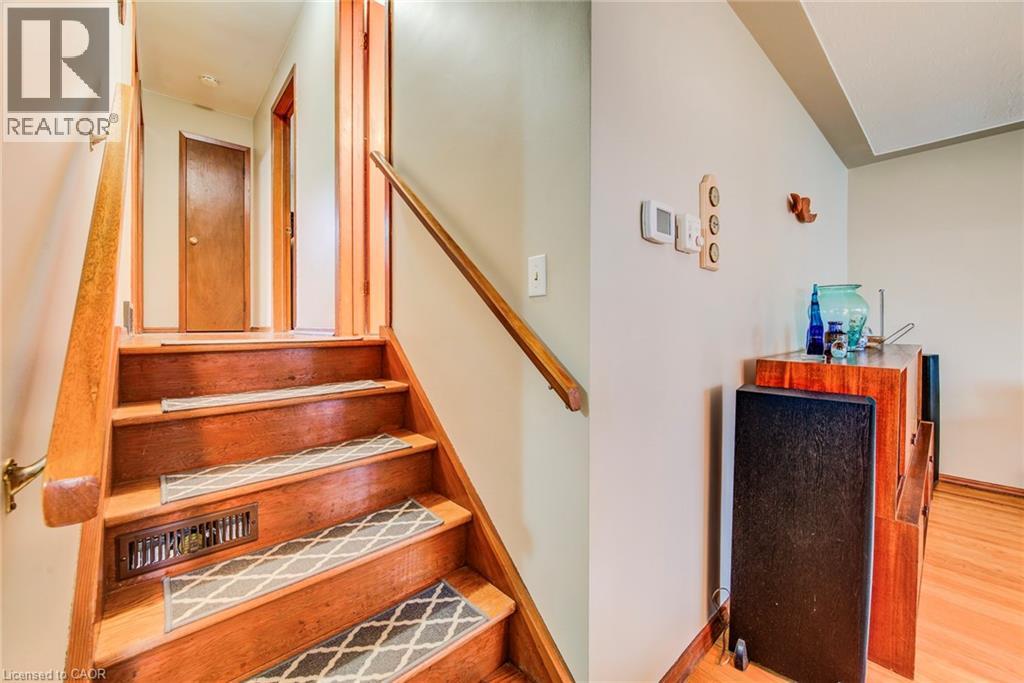 18 QUEENSTON Crescent thumbnail 20