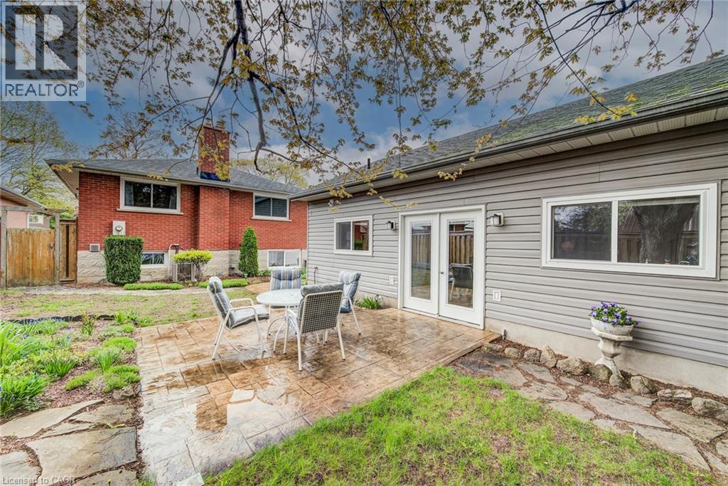 18 QUEENSTON Crescent thumbnail 35