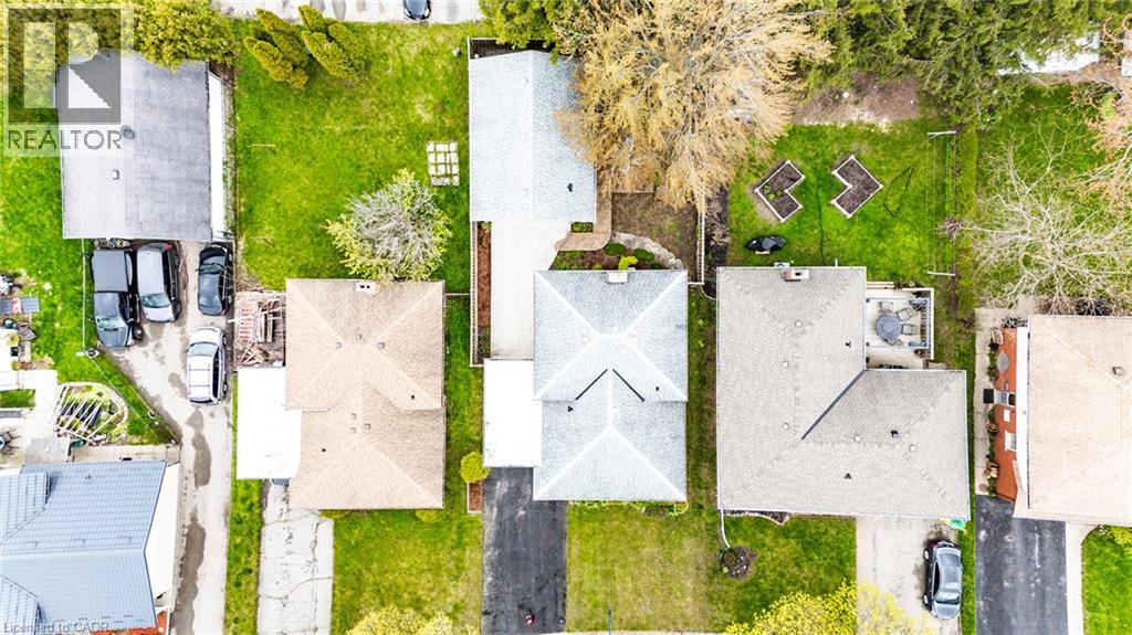 18 QUEENSTON Crescent thumbnail 41