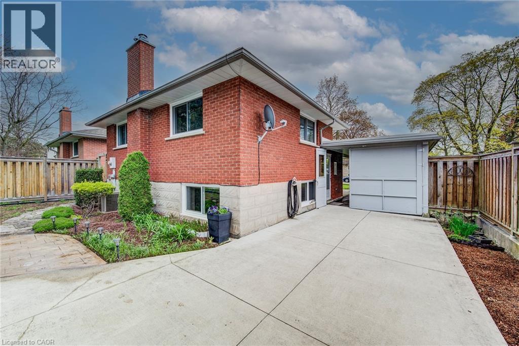 18 QUEENSTON Crescent thumbnail 38