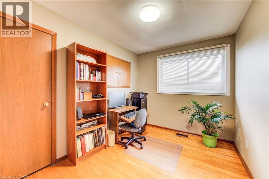 18 QUEENSTON Crescent thumbnail 25