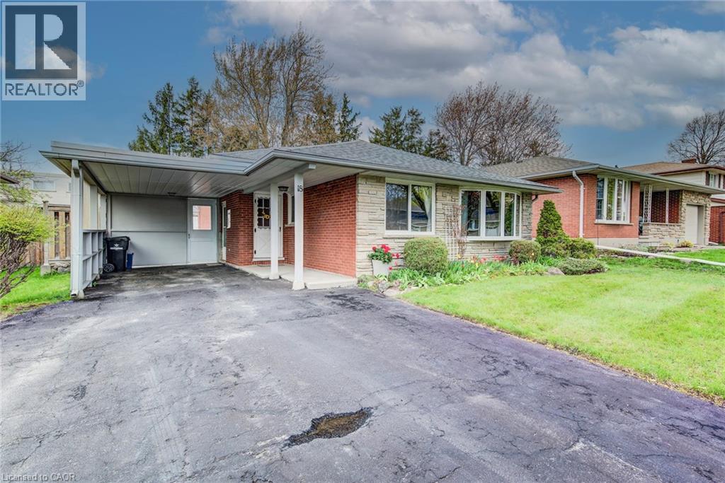 18 QUEENSTON Crescent thumbnail 2