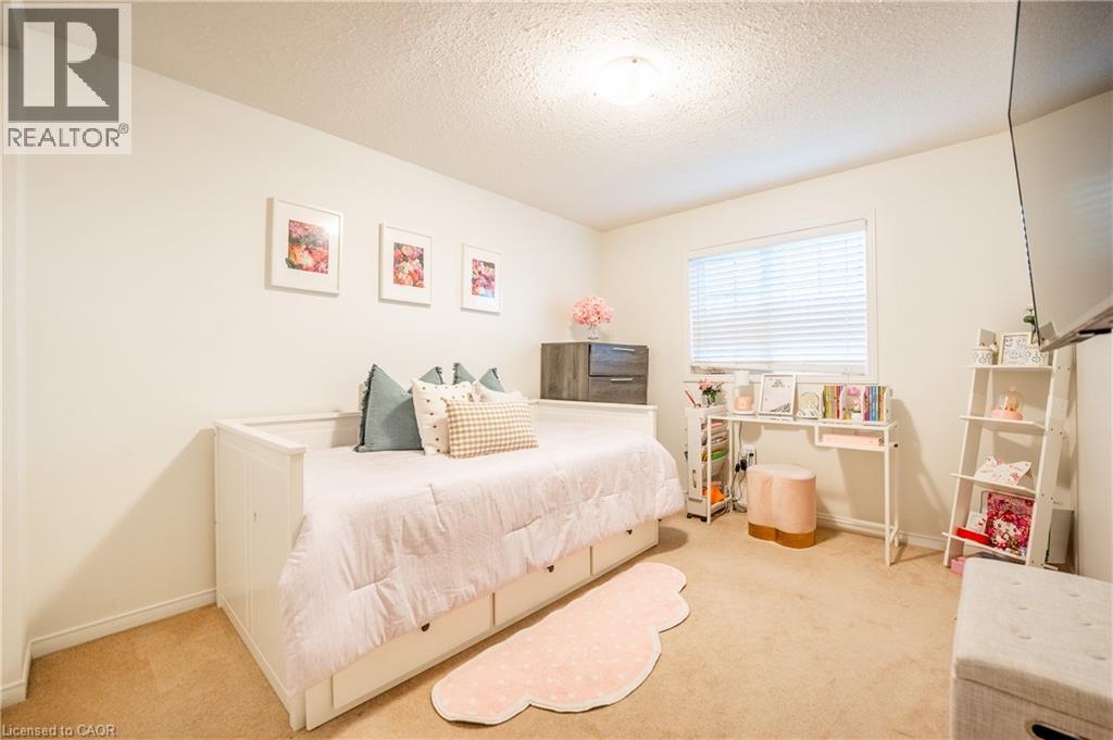30 FALLOWFIELD Drive thumbnail 16